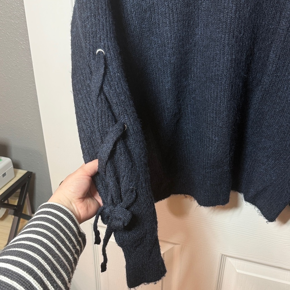 Cbrand Navy Sweater - Picture 5 of 8